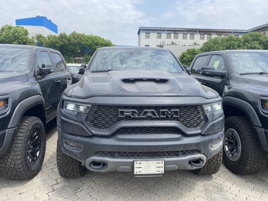 23款道奇霸王龙6.2T皮卡之王 80多万提车