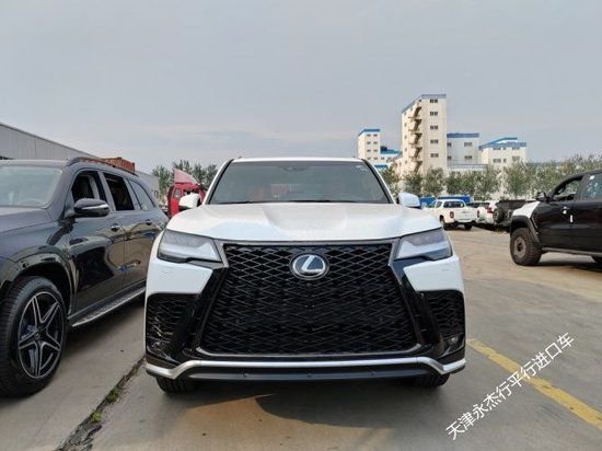 23款雷克萨斯LX600现车报价及配置大全