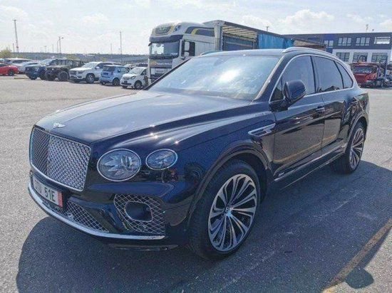 23款宾利添越3.0T混动颜色齐 支持分期