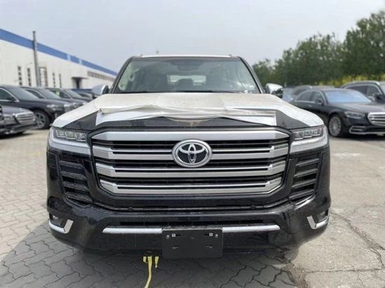 进口23款丰田酷路泽LC300现车降价促销