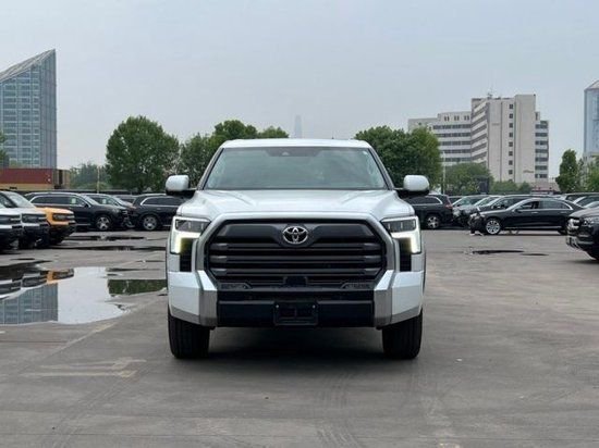 23款丰田坦途3.5TT现车41万 SR低配版