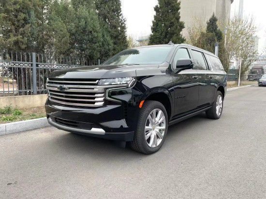 22款墨版萨博班汽油跟柴油版对比报价