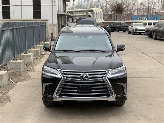 21款雷克萨斯LX570绝版现车报价180万