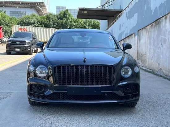 宾利飞驰4.0T雅度版 港口最新报价图片