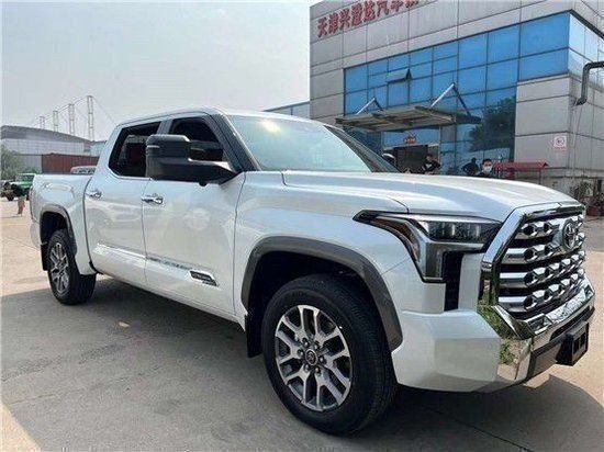 23款丰田坦途3.5油混配置颜色可选49万