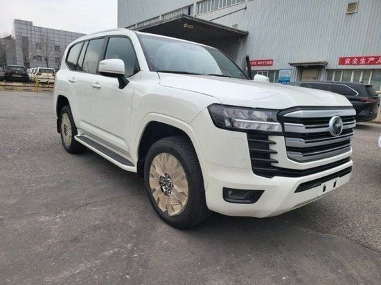 23款丰田兰德酷路泽3500 11月优惠85万