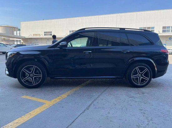 23款奔驰GLS450天津港现车底价优惠特惠