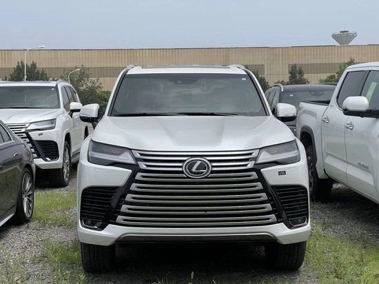 2023款雷克萨斯LX600 4座5座7座多配置