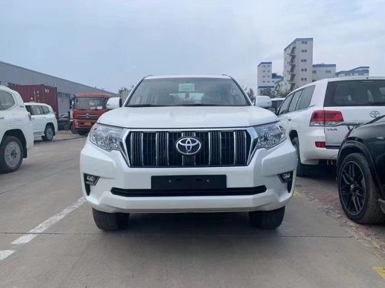 23款中东版霸道4000港口热卖配置解析