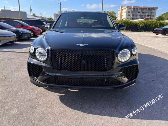 23款宾利添越240万现车最新报价配置