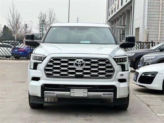 23款丰田红杉全系降价大促 3.5T混动配置