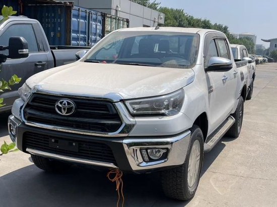 23款中东丰田海拉克斯2.8T柴油仅30余万