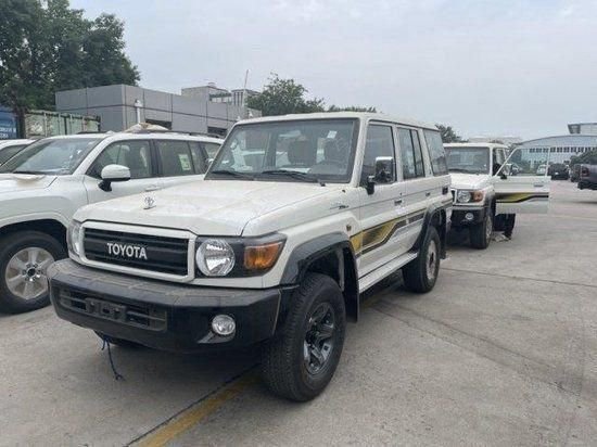 23款丰田LC76大量进口现车降价40万起