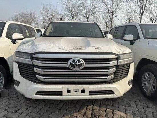 丰田酷路泽23款的VX双拼3.5TT的抢爆了