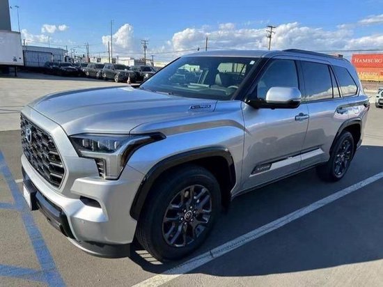 23款丰田红杉混动版天津现车落地价格