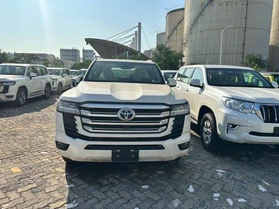 全新兰德酷路泽LC300支持0首付分期购车