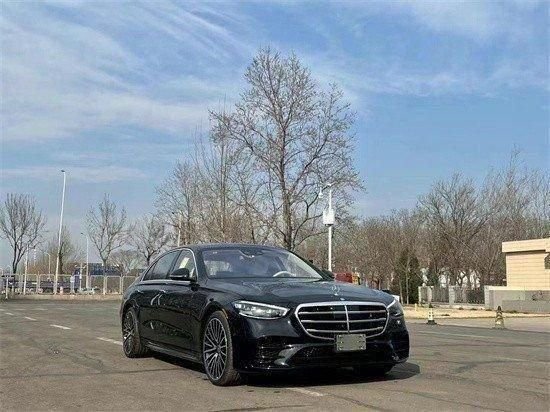 23款奔驰S500现车手续齐全110余万起售