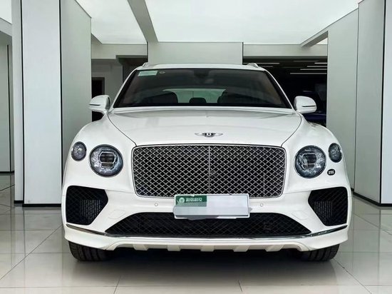 全新宾利添越激情澎湃的动力和性能展现