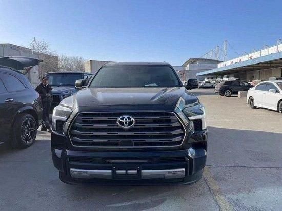 2023款丰田红杉港口优惠行情配置讲解