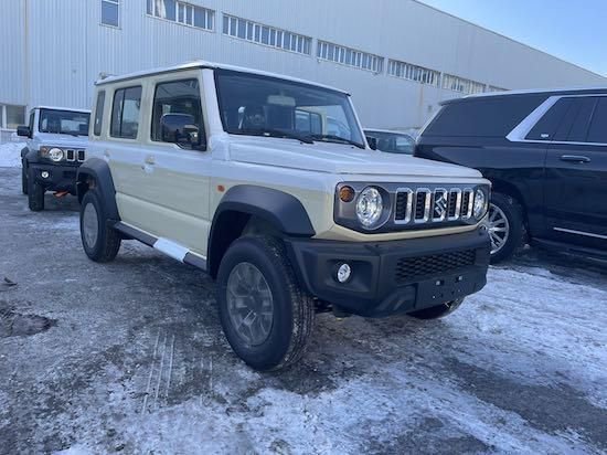 23款铃木吉姆尼1.5L 3门版5门版均现车