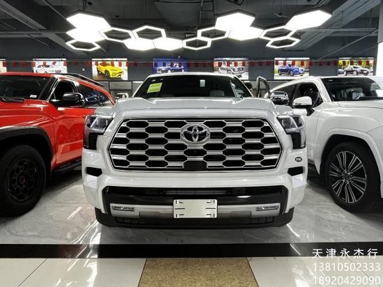 24款丰田红杉顶点版3.5T 油电混动115万