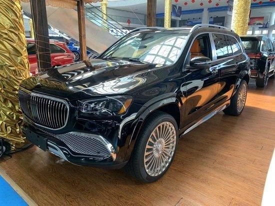 24款奔驰GLS450复刻升级迈巴赫多种配色