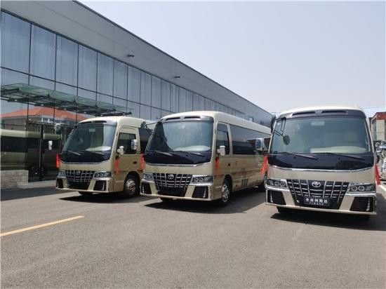 米黄金丰田考斯特12座豪华版现车销售