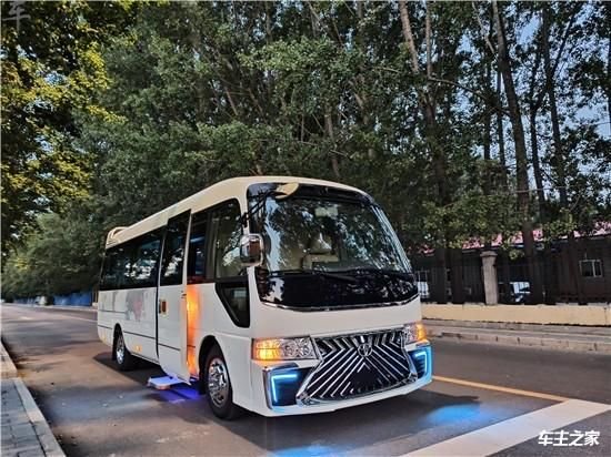 丰田考斯特12座厂家店现车参数及价格