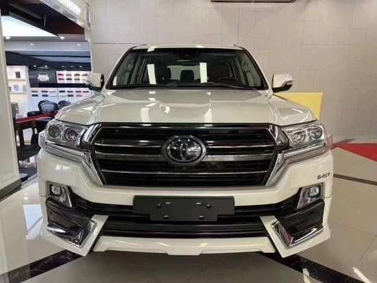 国六现车陆巡5.7酷路泽 港口售价128万