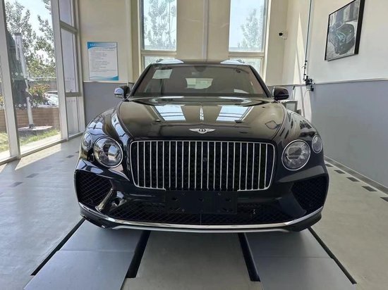 2023款宾利添越长轴现车港口特价优惠