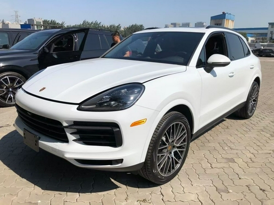 2020款保时捷卡宴现车加版豪华配置报价