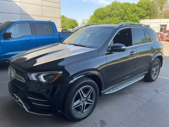 21款奔驰GLE350现车售价70余万送豪礼