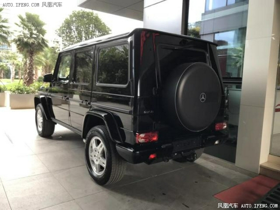 新款奔驰g350d现车随时提不加价还优惠
