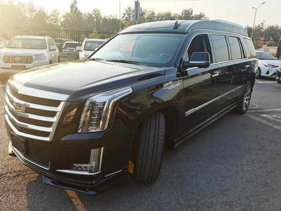 商务加长礼宾越野座驾凯雷德总统一号