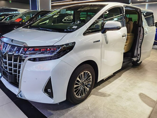 2021款丰田埃尔法混动版现车价格钜惠