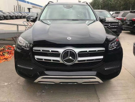 2021款奔驰gls450国六亲情价90余万钜惠