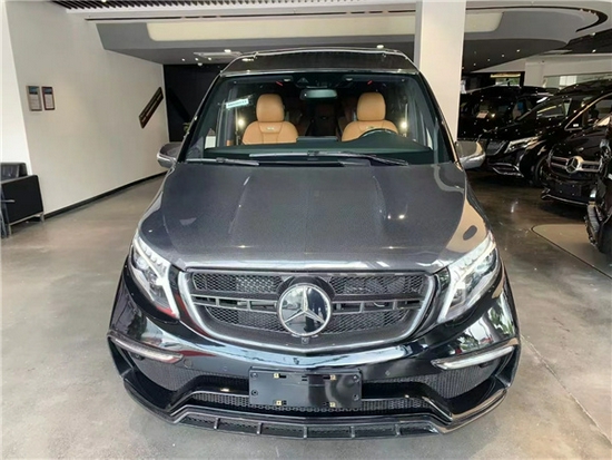 奔驰V级奔驰V260L梵兹慕唤醒出行灵感