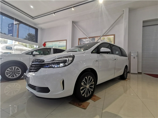 别克GL8改装升级652T也可以这么豪华