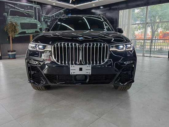 2021款宝马X7天津港现车报价配置行情