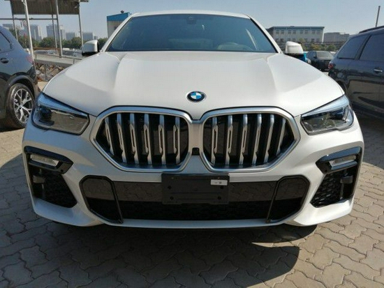 2021款宝马X6进口版港口现车充足优惠