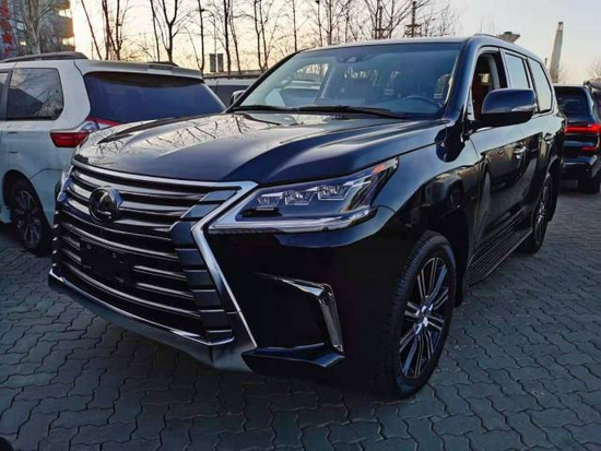 2021款雷克萨斯LX570优惠10万起送礼包