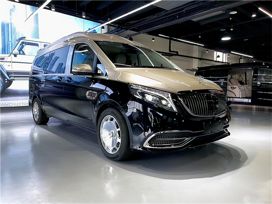 奔驰v260l定制中国红内饰年底钜惠