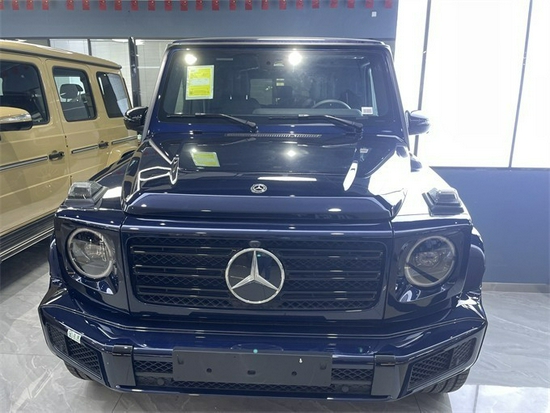 21款奔驰G350d稀缺颜色现车30万开回家