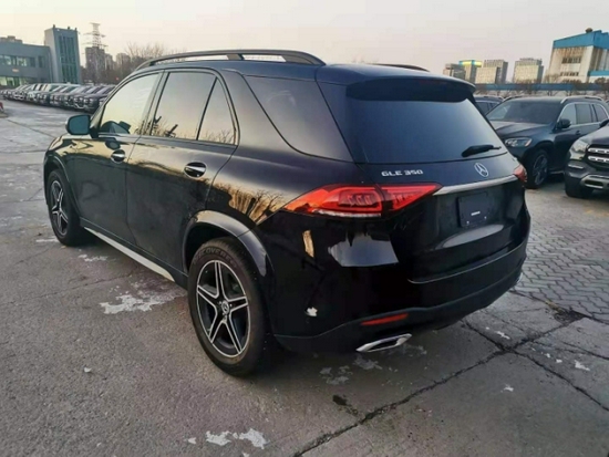 gle350奔驰多少钱,奔驰glc300多少钱 2021款奔驰gle350进口现车到店降10万