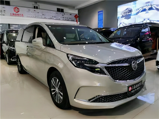 别克GL8全新改装四座 限时钜惠