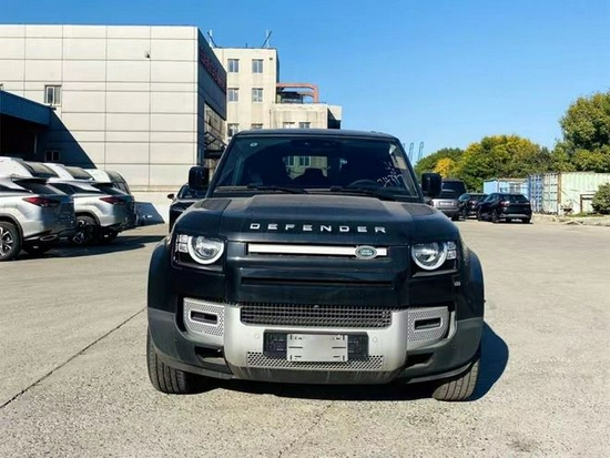 2021款路虎卫士110国六钜惠70余万出售