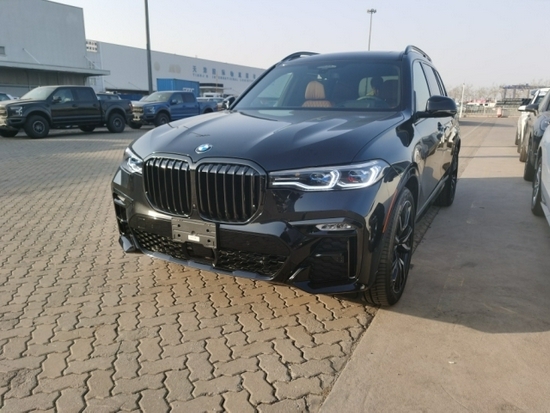 21款宝马X7现车清库车全部降价销售