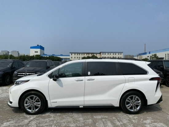 2021款丰田塞纳品质价格完胜国产塞纳