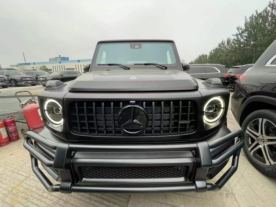 2021款奔驰G63国六现车哑光磨砂黑290万