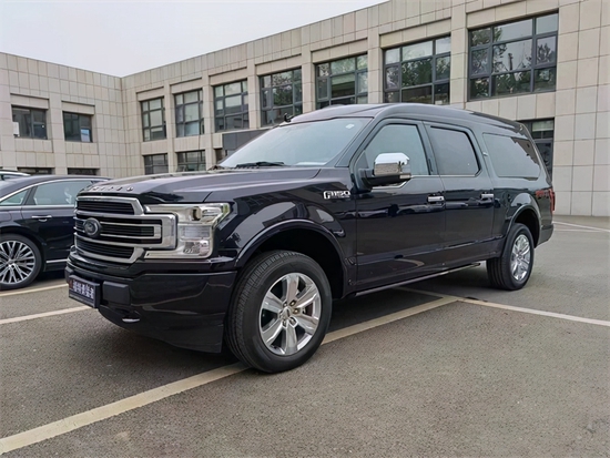 福特勇猛者上海工厂现车年终钜惠！